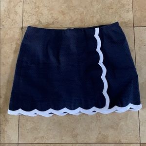Lilly Pulitzer Navy Skort with White Scalloping